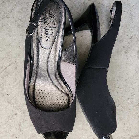 Sandles - Picture 5 of 8